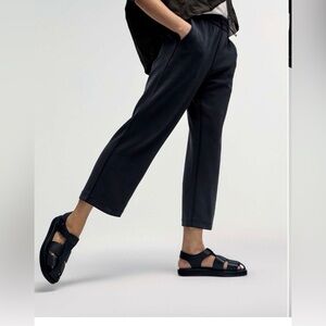 Lululemon Softstreme High-Rise Straight Leg Cropped Pants